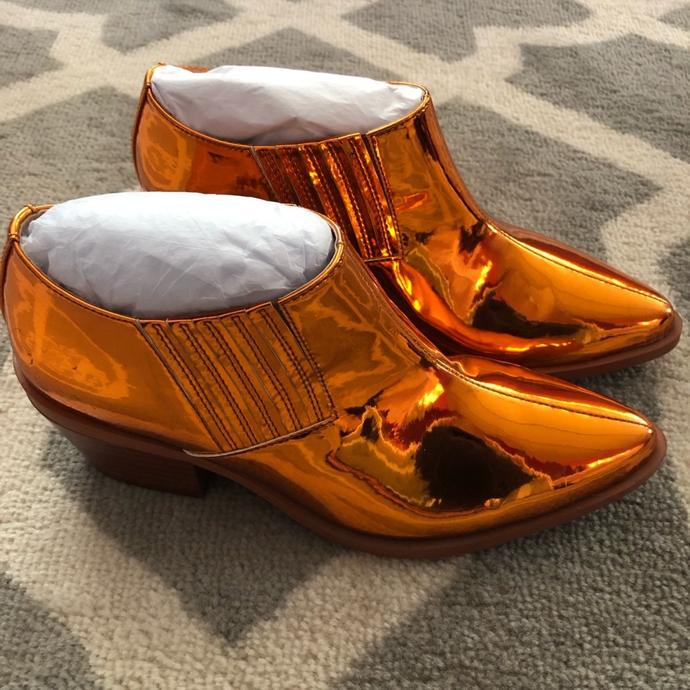 booties Steve Madden brand new without tags Copper shiny